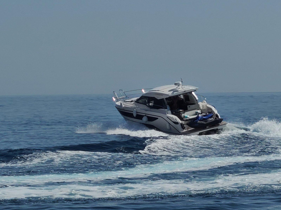Photo #1 - Bavaria SR36HT (Villa Jahta) en Marina Punat - 39848