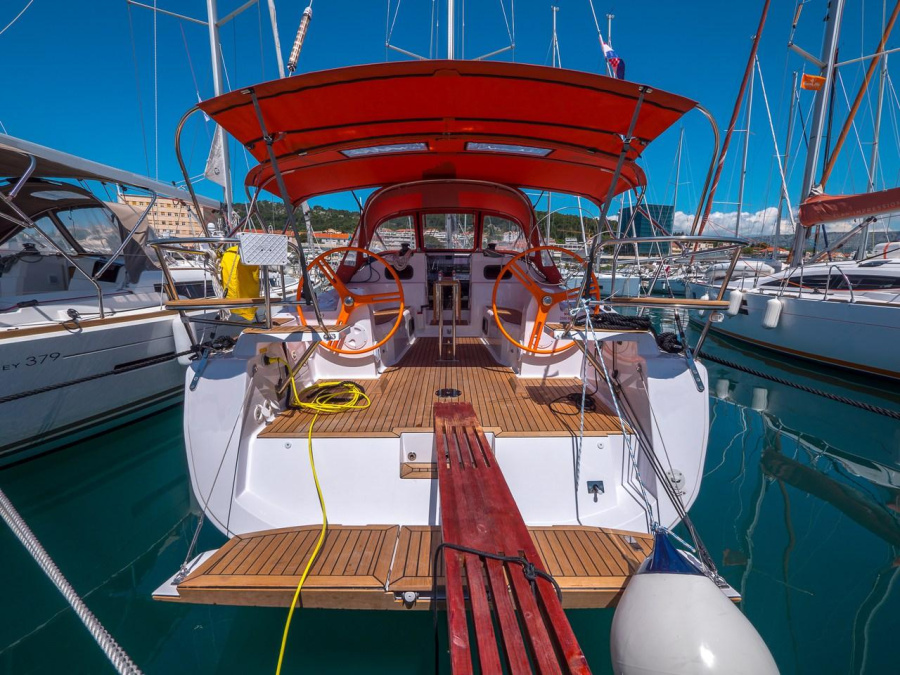Photo #1 - Elan Impression 40 (Happy) in ACI Marina - 39940