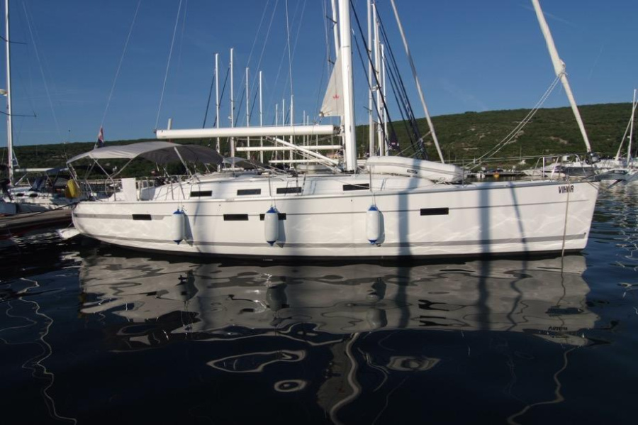 Photo #1 - Bavaria Cruiser 45 (Vihor) en Marina Punat - 40069