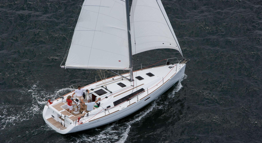 Photo #1 - Oceanis 34 (Seneca) in Empuriabrava marina - 40095