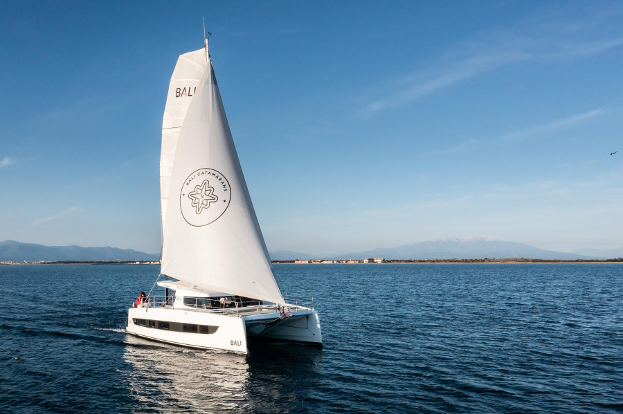 Photo #1 - Bali Catsmart OW - 3 + 1 cab. (Hanna) en Marina - 40242