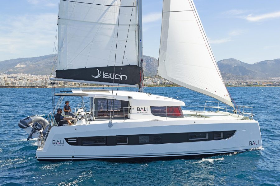Photo #1 - Bali Catsmart - 4 + 2 cab. (One Love) in Alimos marina - 40440
