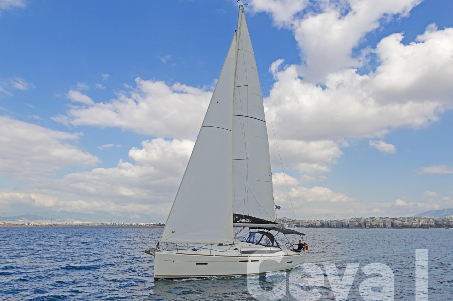 Photo #1 - Sun Odyssey 419 - 3 cab. (Geva I) en Marina - 40493