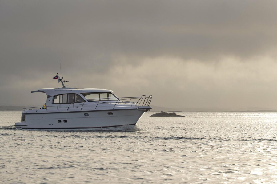 Photo #1 - Nimbus 405 Coupe (Bonbon) en Marina Nava - 40536