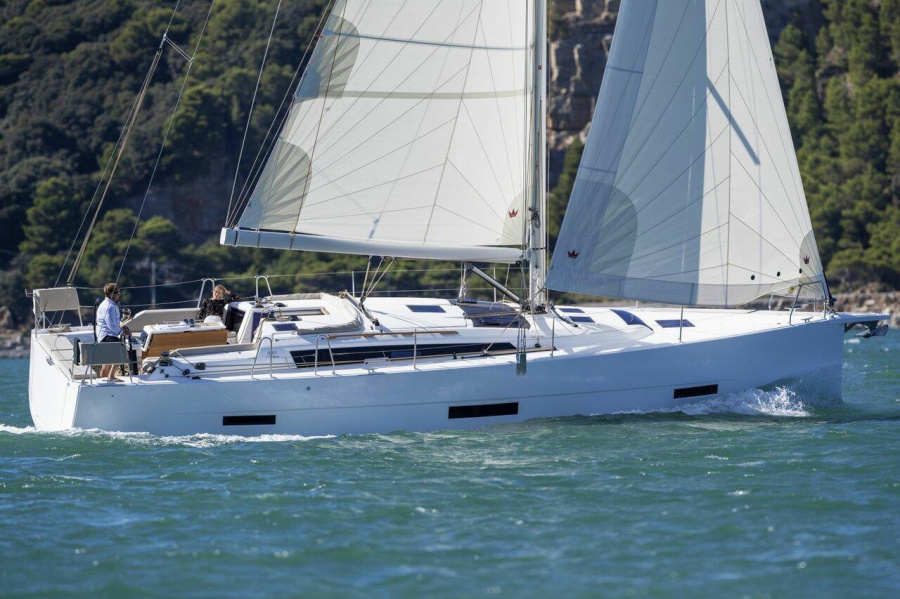 Photo #1 - Dufour 430 (Nima Xi) in Lefkas, D-Marin - 40629