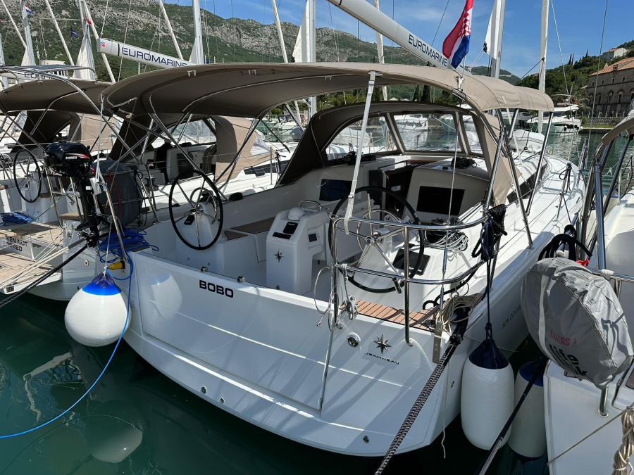 Photo #1 - Sun Odyssey 410 - 3 cab. (Bobo) in Komolac, ACI Marina - 40716