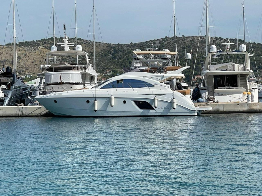 Photo #1 - Monte Carlo 47 Fly (Lamona) in D-Marin Dalmacija Marina - 40757