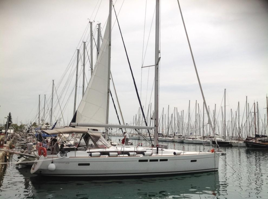 Photo #1 - Sun Odyssey 519 - 5 cab. (Skopelos) in main port - 40836
