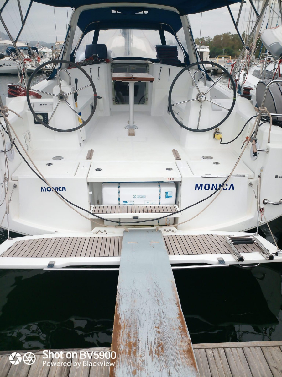 Photo #1 - Oceanis 38 - 3 cab. (Monica) in  - 40934