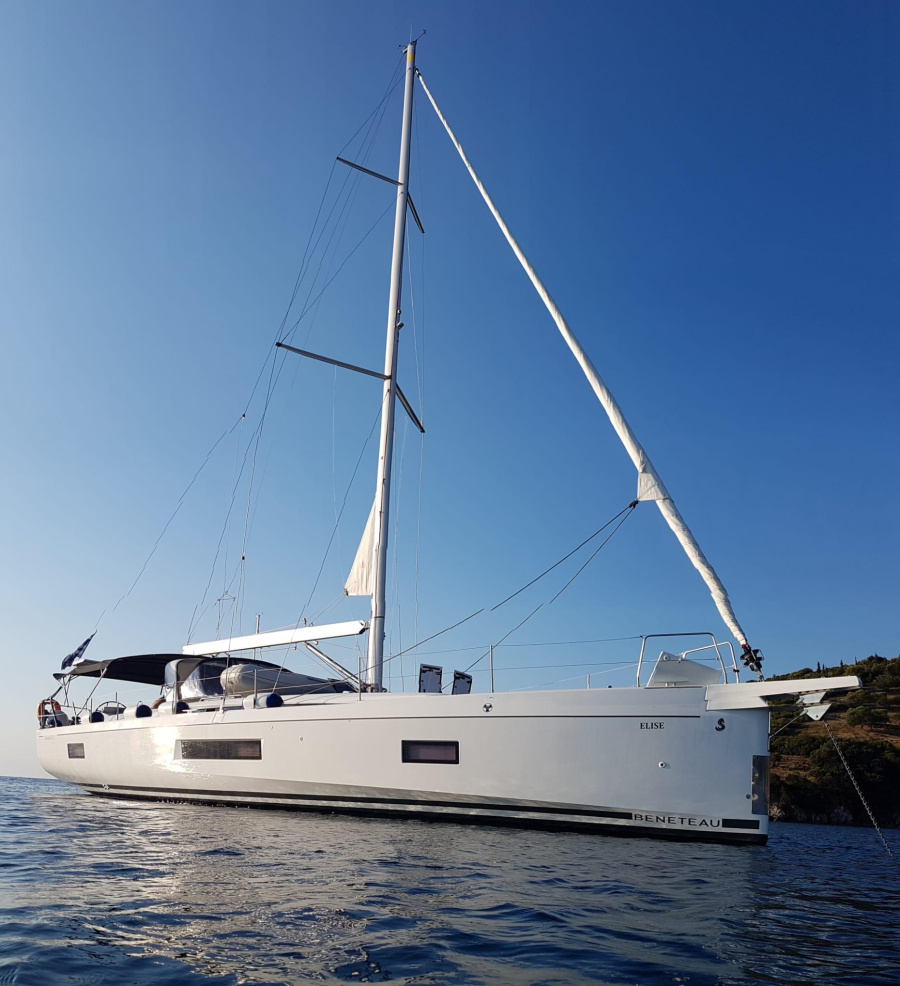 Photo #1 - Oceanis 51.1 - 5 + 1 cab. (Elise) in Paroikia Marina - 41123