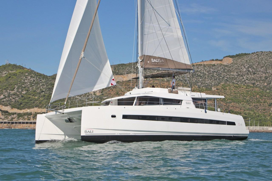 Photo #1 - Bali 5.4 - 5 cab. (Libra) en Athens, Alimos marina - 41292