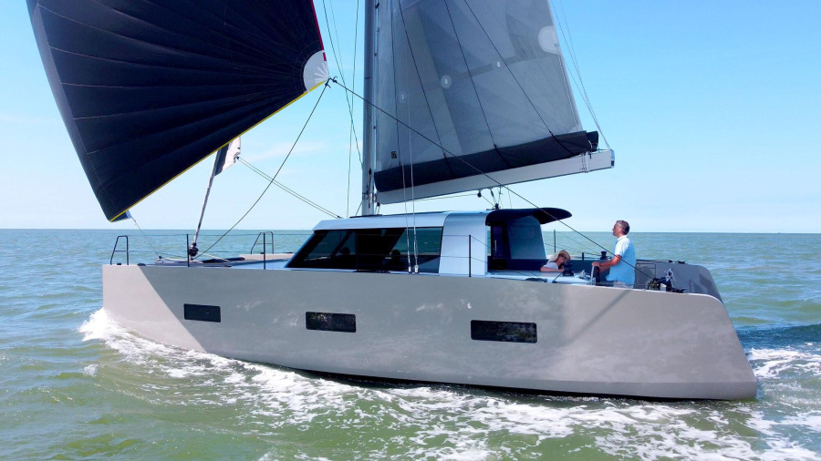 Photo #1 - Vaan R4 Electric (Silence) in Marina Mandalina - 41385