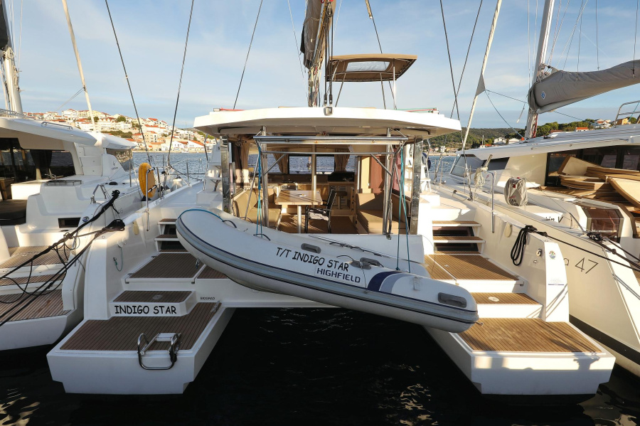 Photo #1 - Bali 4.0 - 4 cab. (Indigo Star) in Marina Frapa - 41414