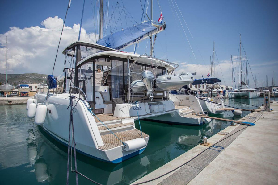 Photo #1 - Lagoon 42 - 4 + 2 cab. (Mitra) in Yachtclub Seget (Marina Baotić) - 41609