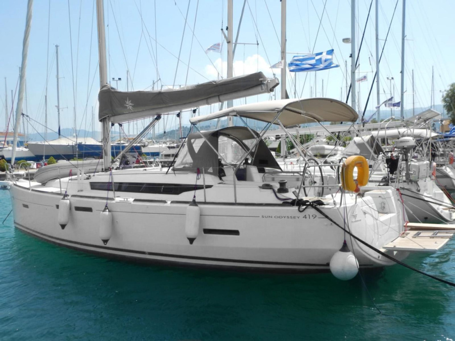 Photo #1 - Sun Odyssey 419 - 3 cab. (Kinthia) en - Olympic Marine - 41645
