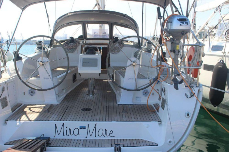Photo #1 - Bavaria Cruiser 41 - 3 cab. (MiraMare) en  - 41725