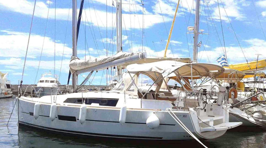 Photo #1 - Dufour 382 GL (Morning Star) en Athens, Alimos marina - 41728