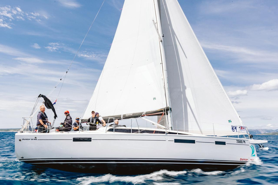 Photo #1 - Dehler 38 SQ (Mrs. Gump) en Marina Punat - 41766