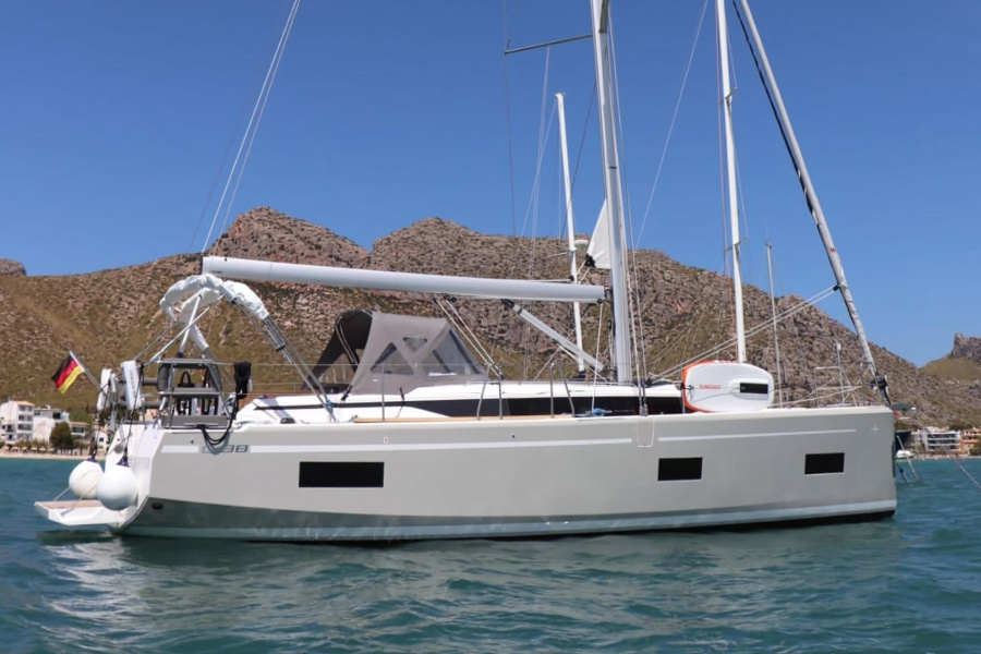 Photo #1 - Bavaria C38 (Levante) in de Mallorca, Marina Naviera Balear - 41898