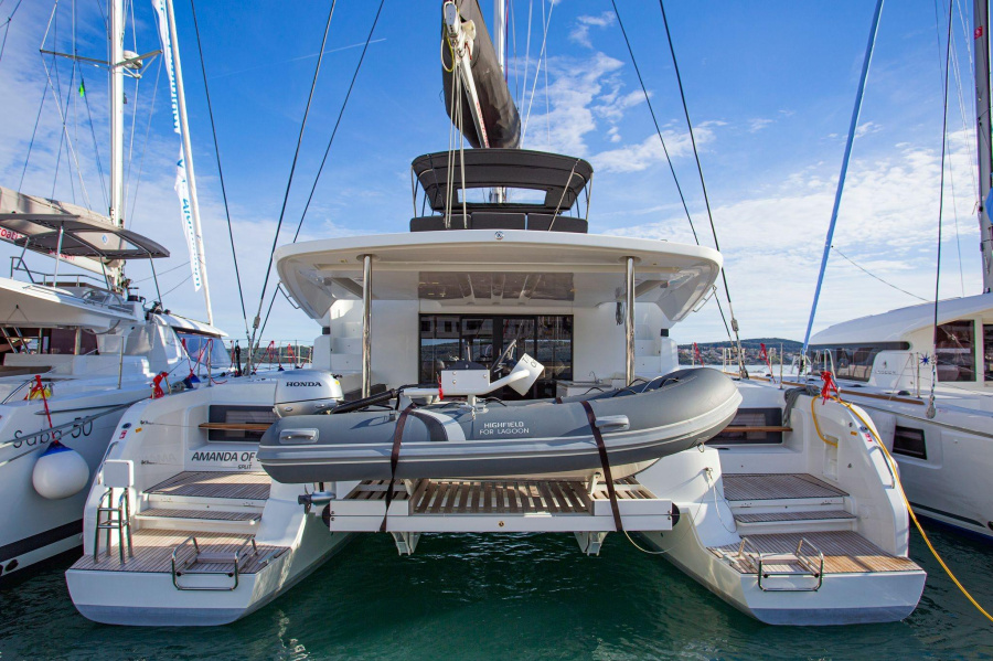 Photo #1 - Lagoon 50 (Sail La Vie) in Yachtclub Seget (Marina Baotić) - 42012