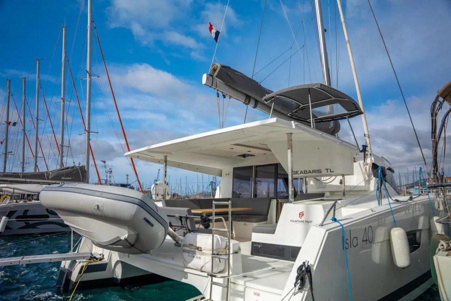 Photo #1 - Fountaine Pajot Isla 40 - 3 cab. (Seabaris) in Toulon, Darse Vieille - 42065
