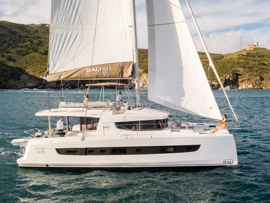 Photo #1 - Bali 4.6 - 4 + 2 cab. (Noni) in - Olympic Marine - 42083