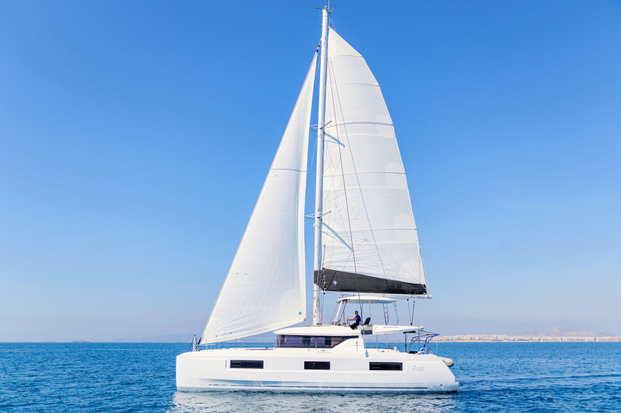 Photo #1 - Lagoon 46 - 4 + 2 cab. (Iris) in Athens, Alimos marina - 42102