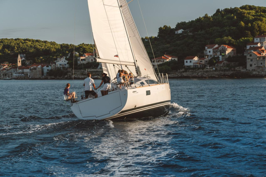 Photo #1 - Elan Impression 45.1 (Perun) en Marina Hramina - 42303