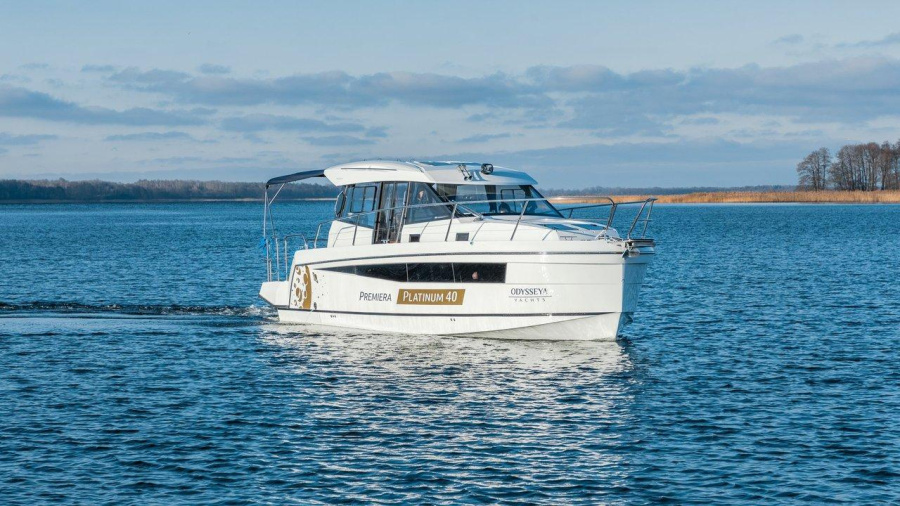 Photo #1 - Platinum 40 (Carpe diem) in Marina Hramina - 60788