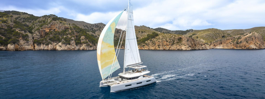 Photo #1 - Lagoon 60 - 4 + 2 cab. (Diamond Diva) in Harbour - 42356