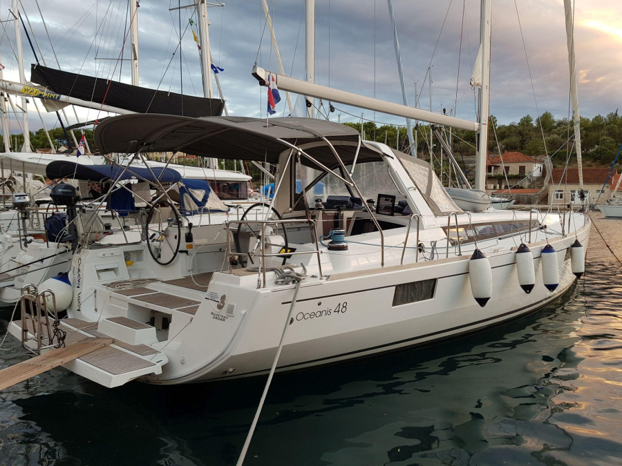 Photo #1 - Oceanis 48 - 5 cab. (Cheeky Lady) in Marina Kremik - 42666