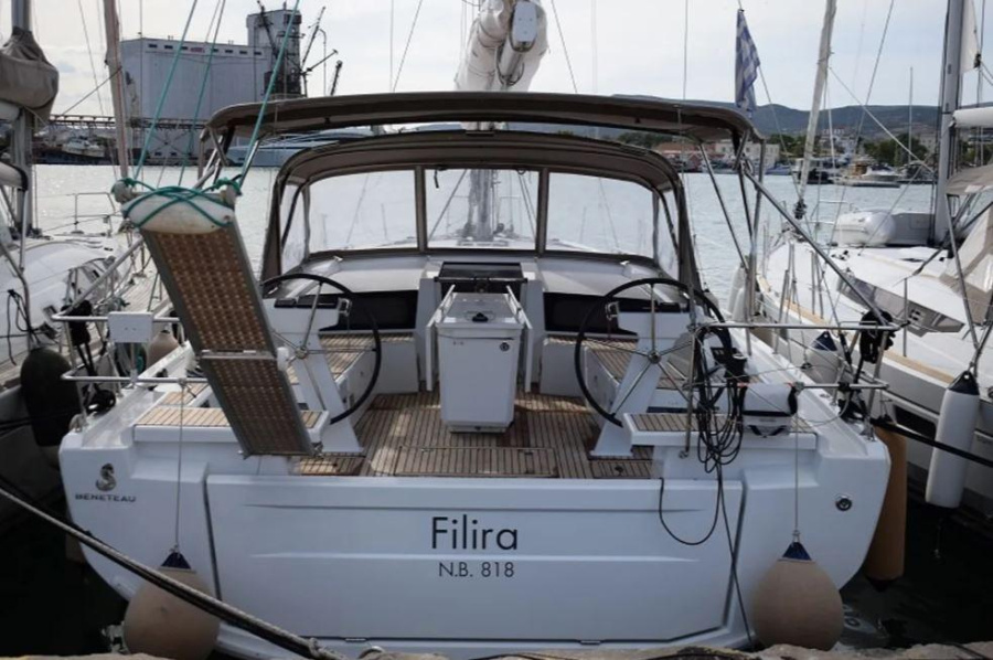 Photo #1 - Oceanis 46.1 - 4 cab. (Filira) in Main Port - 42756
