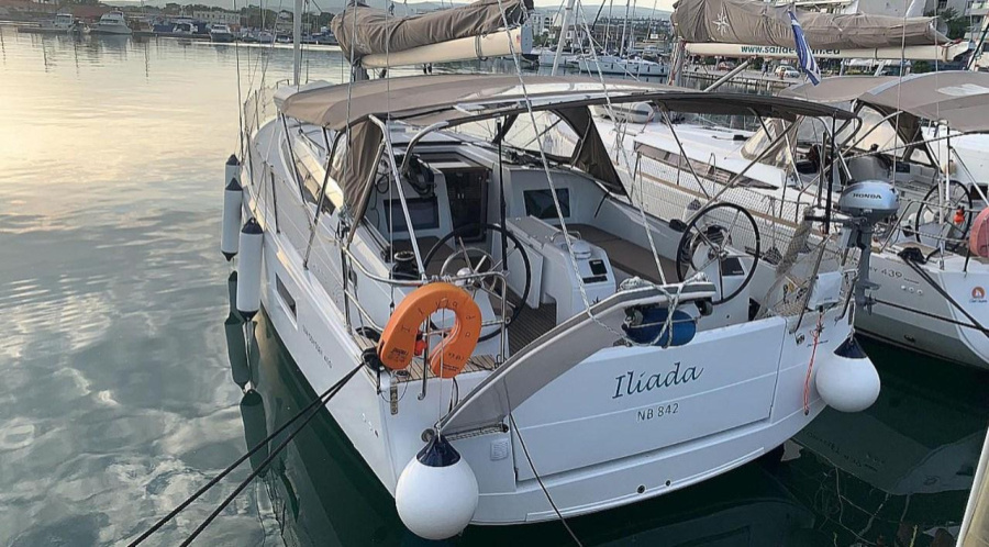 Photo #1 - Sun Odyssey 410 - 3 cab. (Iliada) in Main Port - 42758