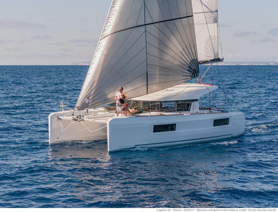 Photo #1 - Lagoon 40 OW - 3 + 1 cab. (Oasis) in Resort & Marina - 42788
