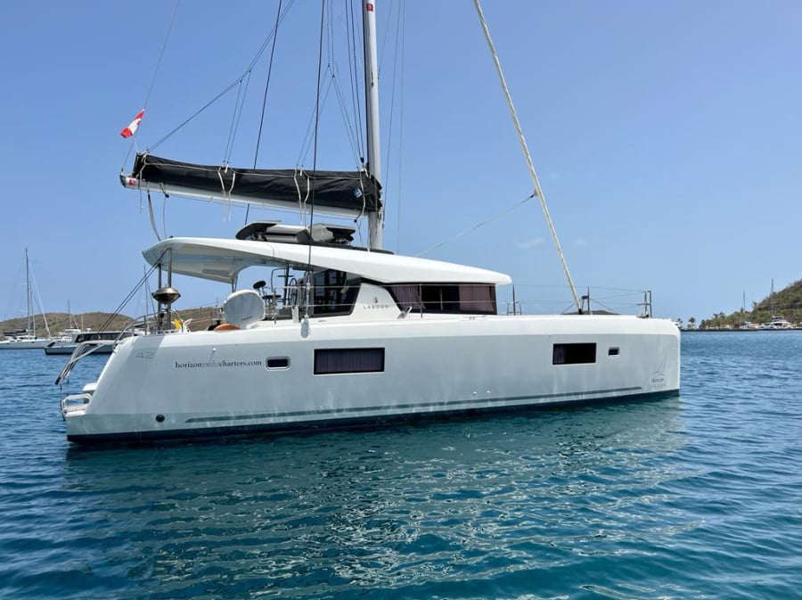 Photo #1 - Lagoon 42 - 4 + 2 cab. (Arctic Fantasy II) en Resort & Marina - 42800