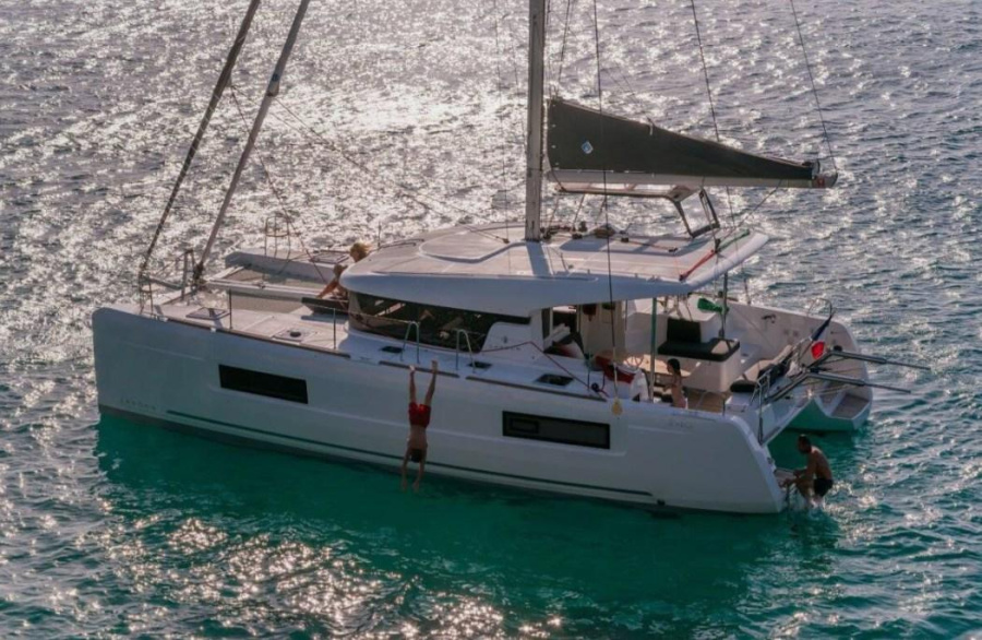 Photo #1 - Lagoon 40 - 4 + 2 cab (Mary Grace) in Lefkas, D-Marin - 43062
