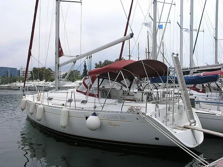 Photo #1 - Oceanis Clipper 381 (Ouranos) in Lefkas, D-Marin - 43064