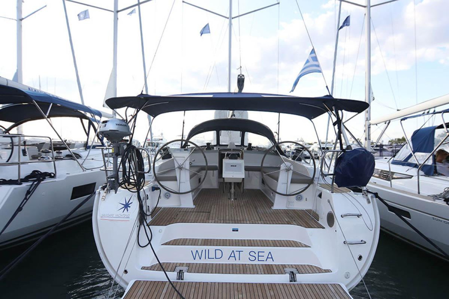 Photo #1 - Bavaria Cruiser 51 - 4 cab (Wild at sea) en Athens, Agios Kosmas marina - 43084