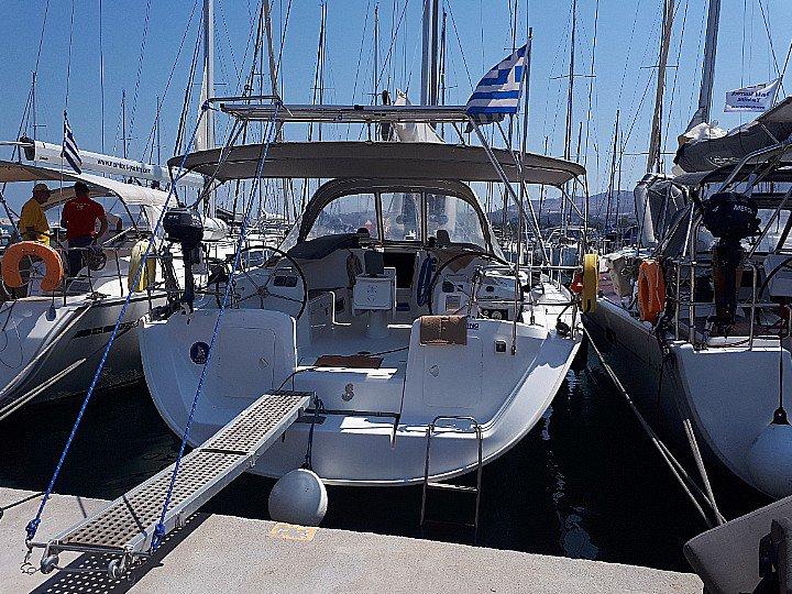 Photo #1 - Cyclades 50.5 - 5 + 1 cab. (Leonidas) en Athens, Alimos marina - 43153