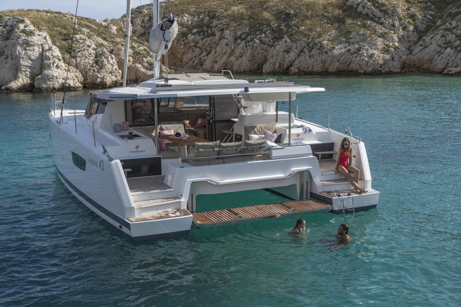 Photo #1 - Fountaine Pajot Astrea 42 - 3 + 1 cab. (Bôrev) in Marseille, Corbières Port Services - 43205