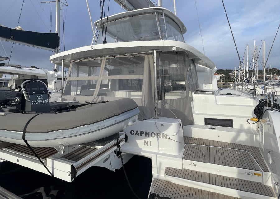 Photo #1 - Lagoon 46 - 4 + 1 cab. (Cap Horn) in St. Raphael - 43284