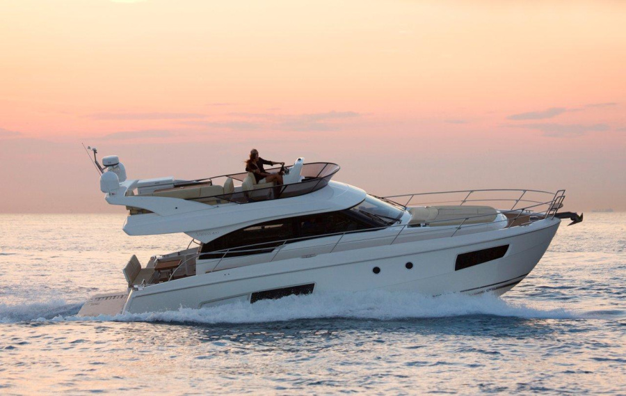 Photo #1 - Bavaria Virtess 420 Fly (Lana) en Marina (ex.SCT) - 43410