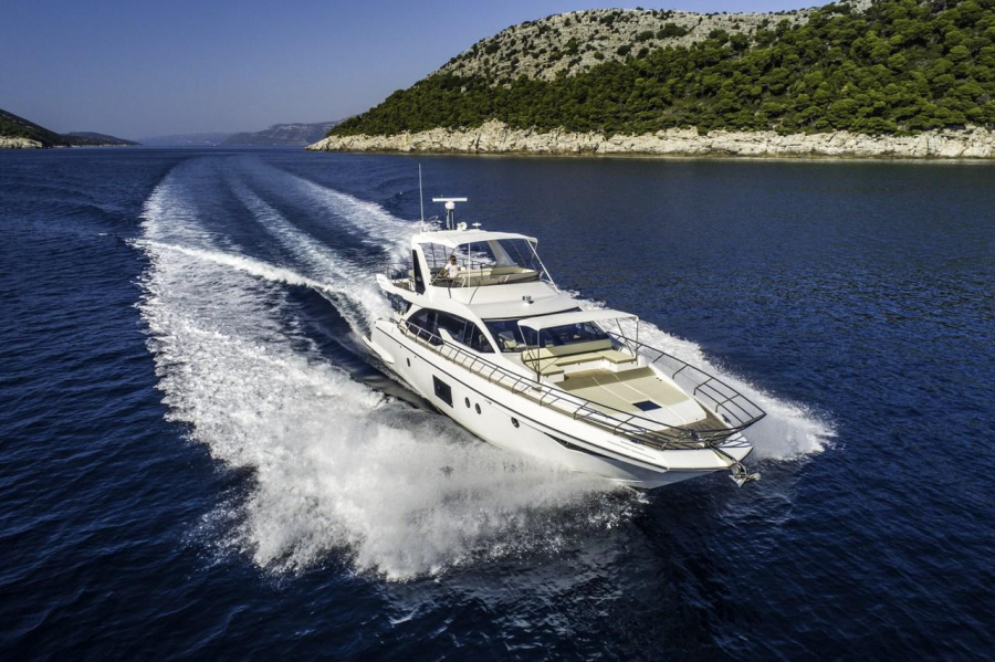 Photo #1 - Azimut 66 (Tamara II) en ACI Marina - 43444