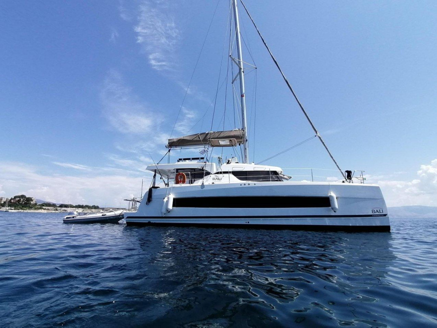 Photo #1 - Bali Catspace (Steady Streamer) in Alimos marina - 43539