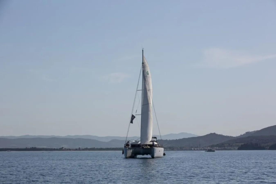 Photo #1 - Lagoon 400 S2 (Mirfak) en Marina di Toscana - 43543