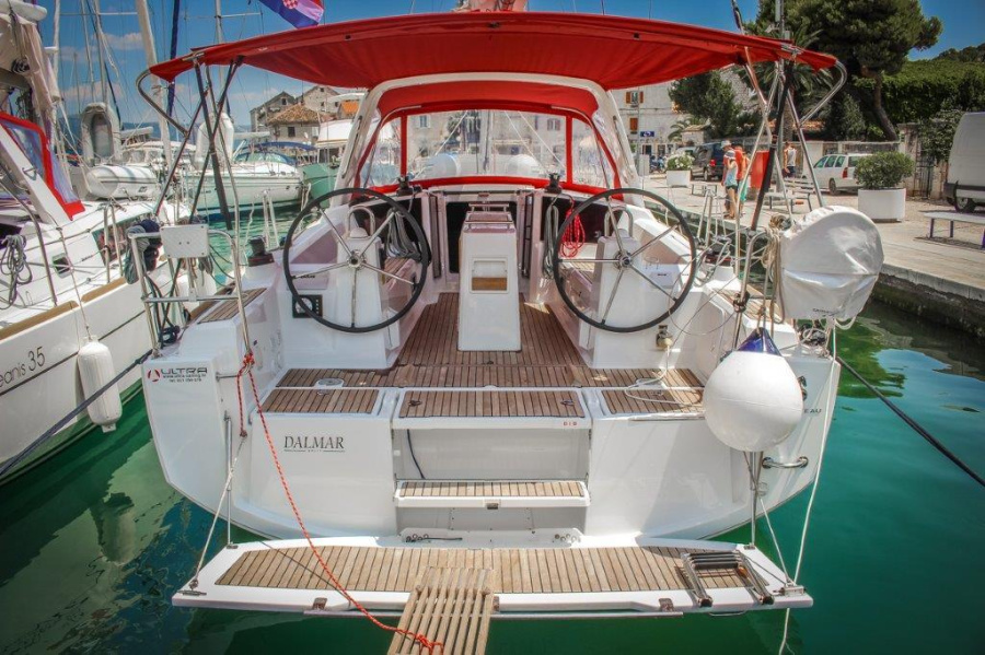 Photo #1 - Oceanis 35 (Dalmar) in Pula, ACI Marina - 43589