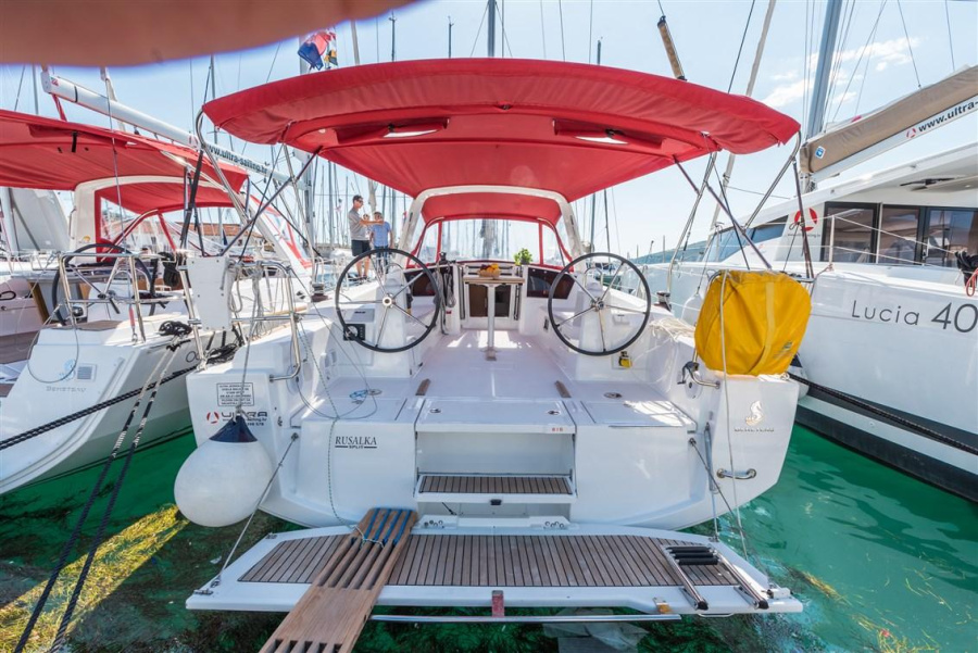 Photo #1 - Oceanis 38 - 3 cab. (Rusalka) in Pula, ACI Marina - 43595