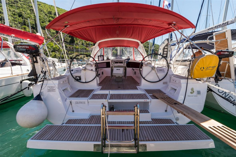 Photo #1 - Oceanis 48 - 5 cab. (Ultra Dubrovnik) in Pula, ACI Marina - 43632