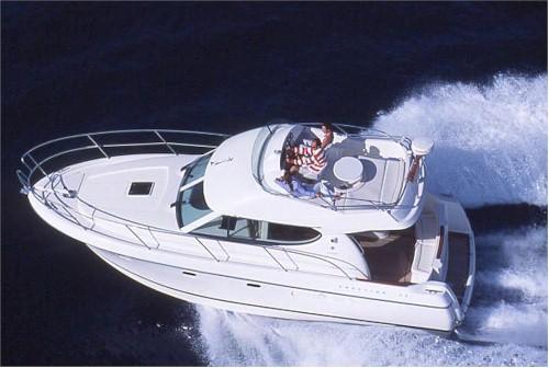 Photo #1 - Prestige 32 Fly (Solmar) in Alimos marina - 43656