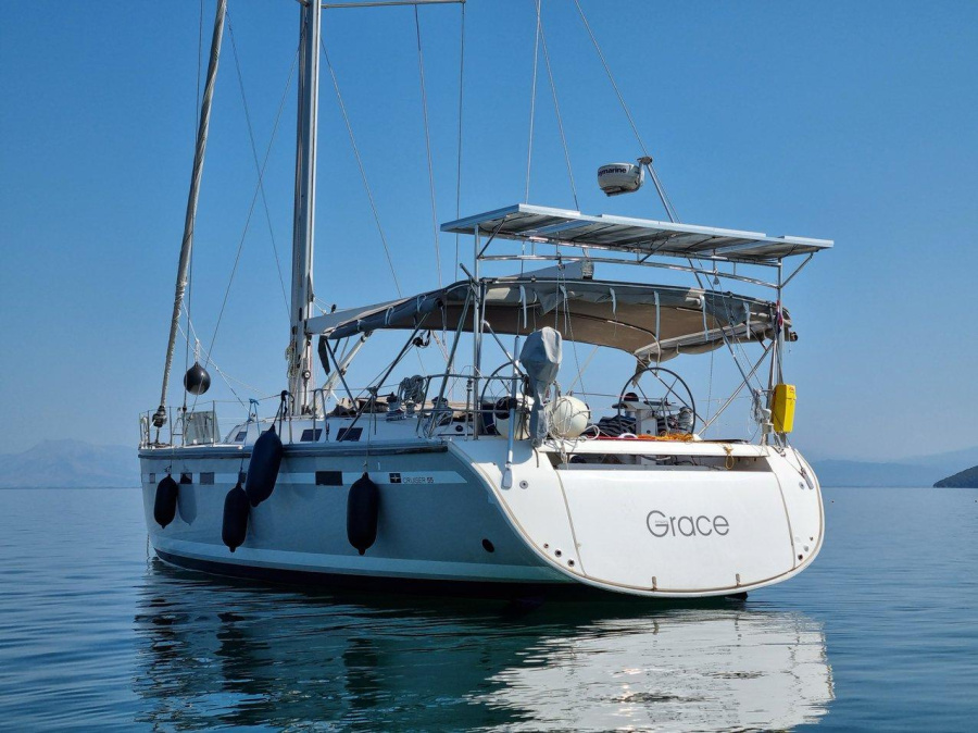 Photo #1 - Bavaria Cruiser 55 - 5 cab. (Amazing Grace) in ACI Marina - 61214